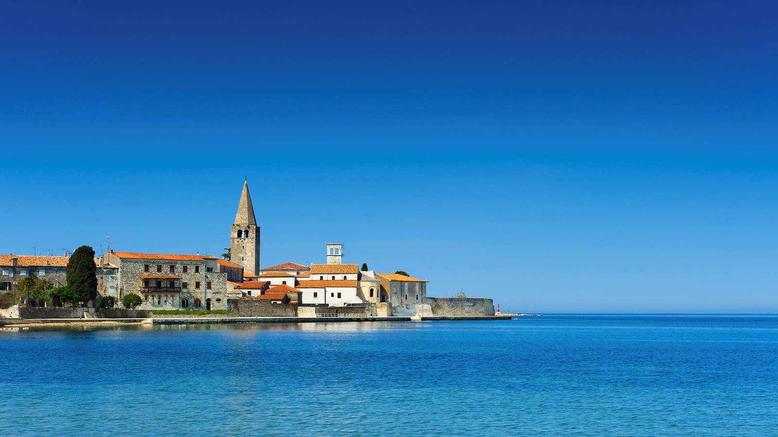 Ganze Wohnung, Studio-Apartment in Top-Lage in Porec, 50 Meter vom Strand entfernt, klimatisiert in Poreč, Porec und Umgebung
