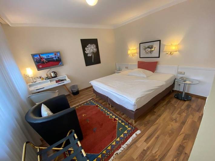 Hôtel pour 2 personnes, avec terrasse dans Langgons - 4