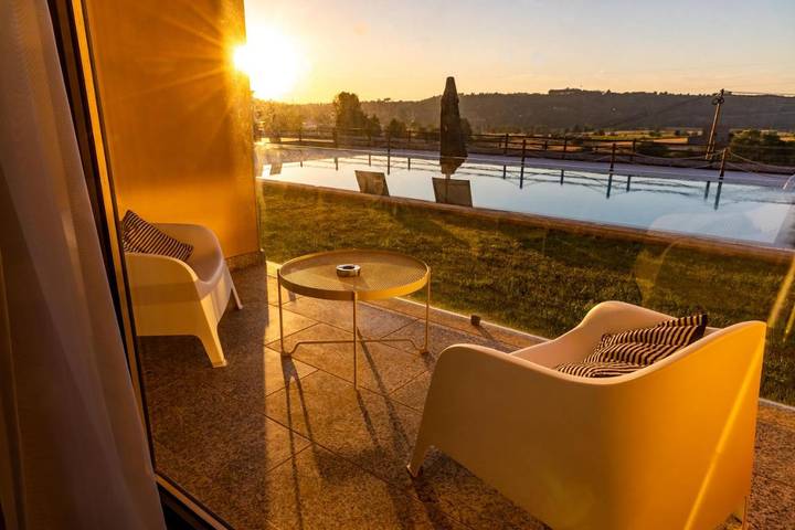 Bed and breakfast para 3 pessoas, com jardim e piscina e ainda vista na Serra da Estrela