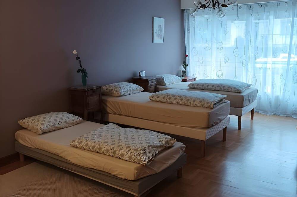 Entire apartment, Apartment 'Détente' with Balcony and Wi-Fi in Chamole, Jura