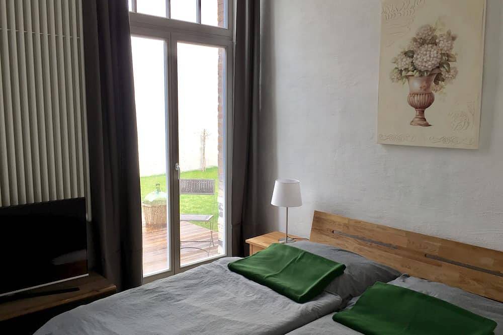 Ganze Wohnung, Ferienwohnung auf der Insel Werder in  liebevoll sanierter Remise 50m zum Wasse in Plötzin, Werder