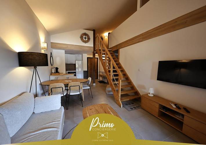 Appartement de vacances pour 6 personnes, avec vue ainsi que jardin et piscine
