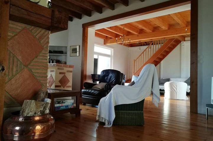 Location de vacances pour 11 personnes, avec terrasse et jardin à Souesmes - 2