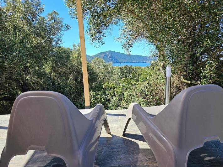 Tente pour 2 personnes, avec Terrasse ainsi que Jardin et Vue en Corse-du-Sud - 4