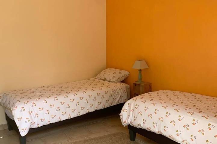Charming house in an exceptional Mediterranean setting in Cotignac, Brignoles region