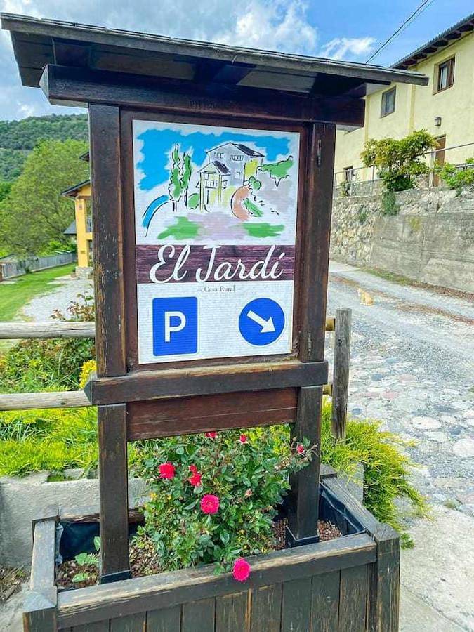 Casa rural para 11 personas, con jardín además de piscina y balcón en Alto Urgel - 4