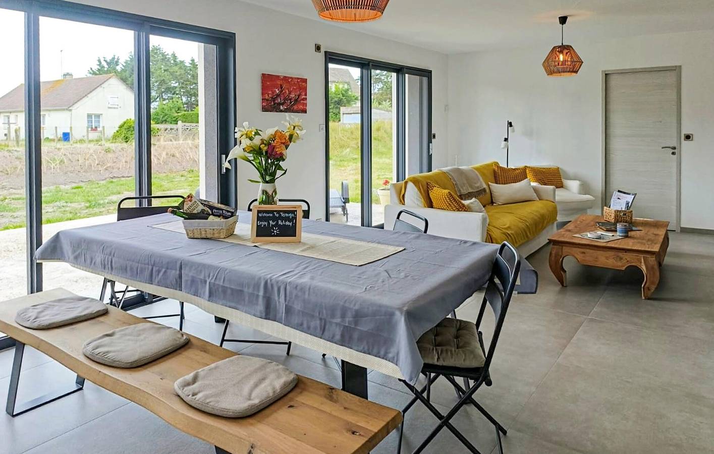 Appartement moderne en bord de mer avec parking et jardin in Créances-Plage, Créances