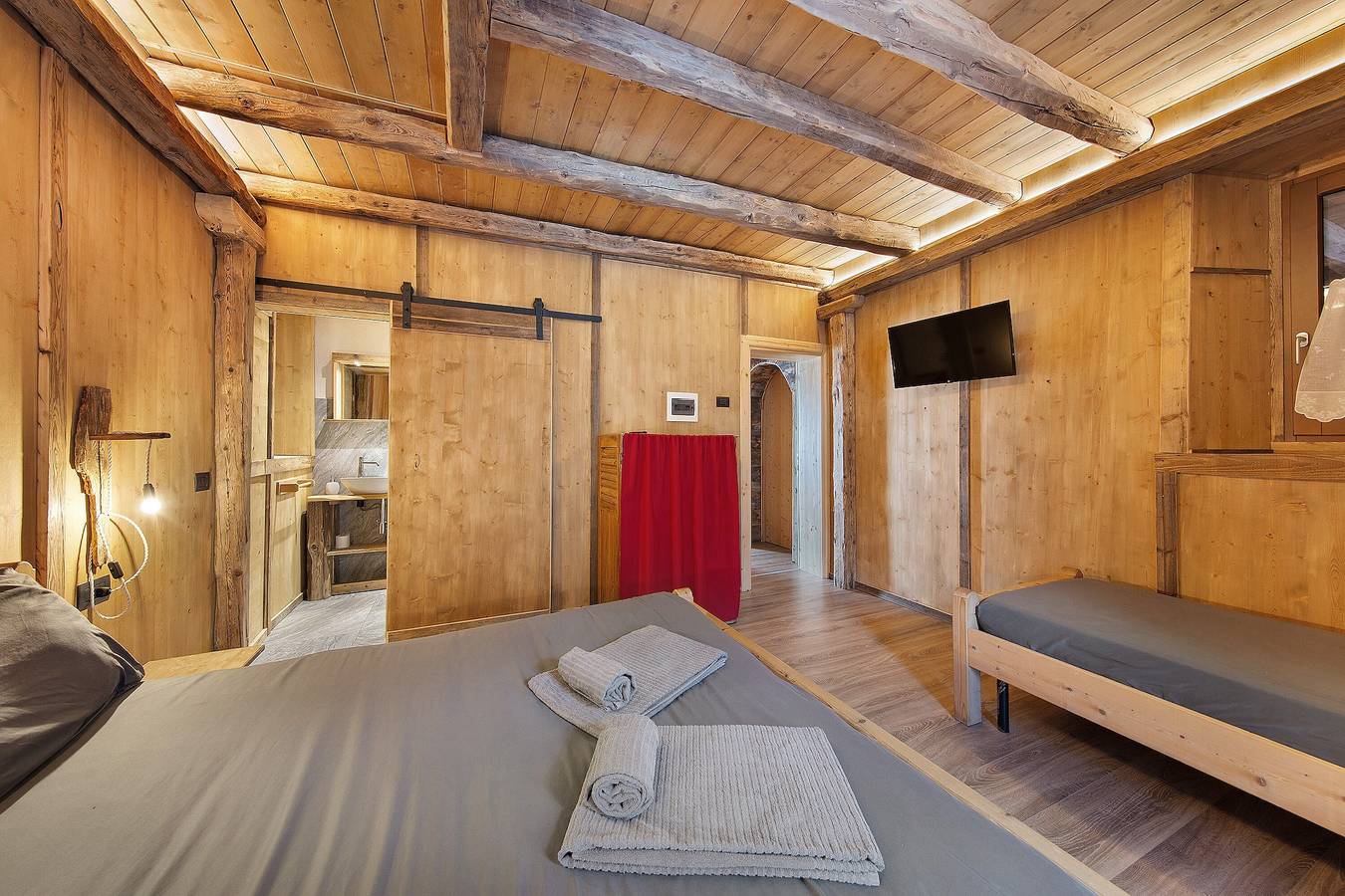 Apartamento entero, Apartamento 'Marmarole' con vistas a la montaña, jardín compartido y balcón in Auronzo di Cadore, Dolomiti di Sesto