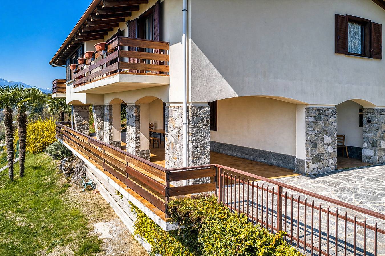 Villa Jone in Ghiffa, Lago Maggiore (Piemont)