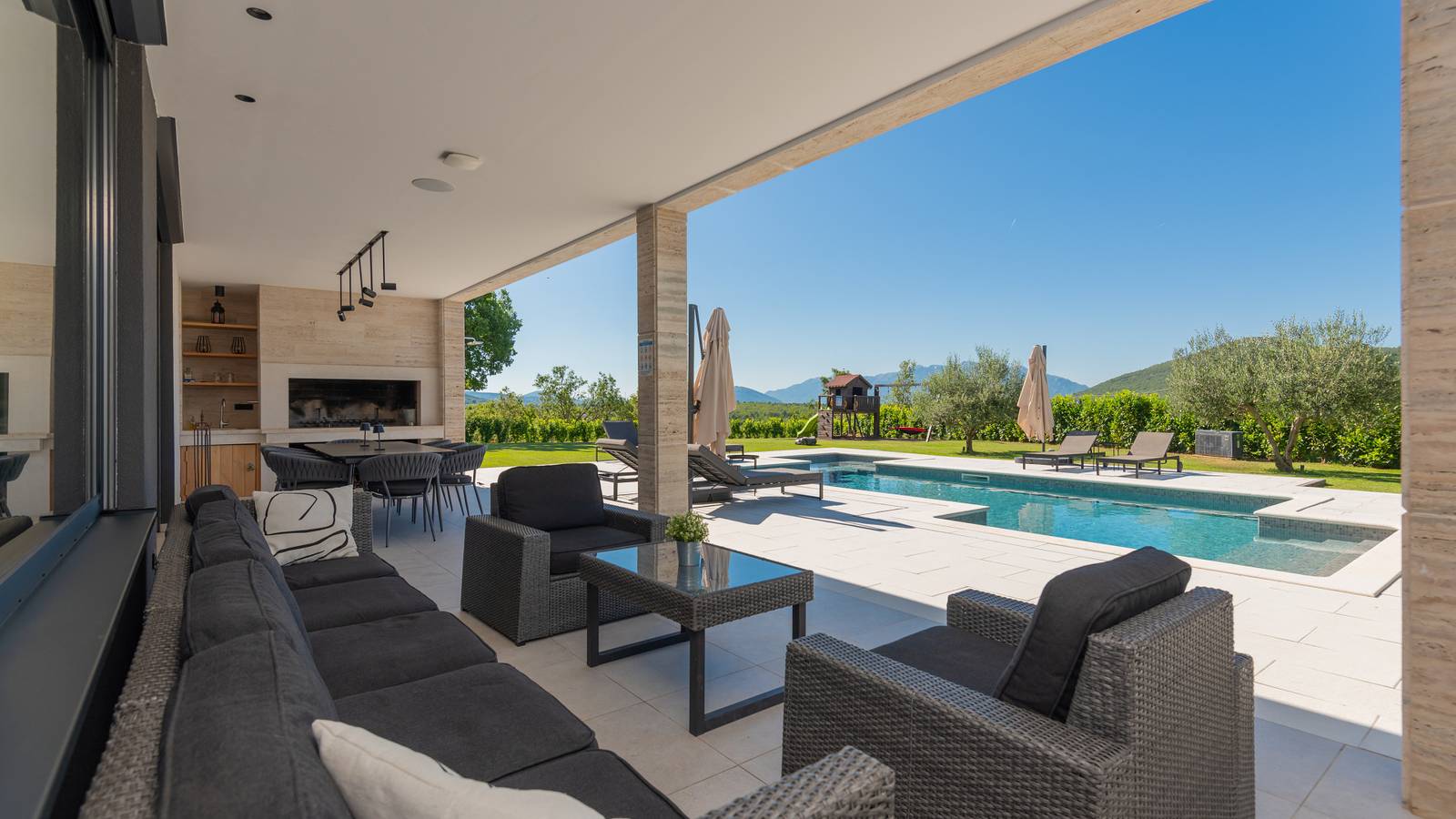 Villa Vitrenik -Makarska by Villas Guide in Cista Velika, Dalmatinisches Zagora