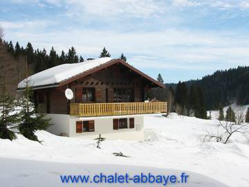 Maison de campagne pour 4 personnes, avec terrasse et jardin à Lamoura
