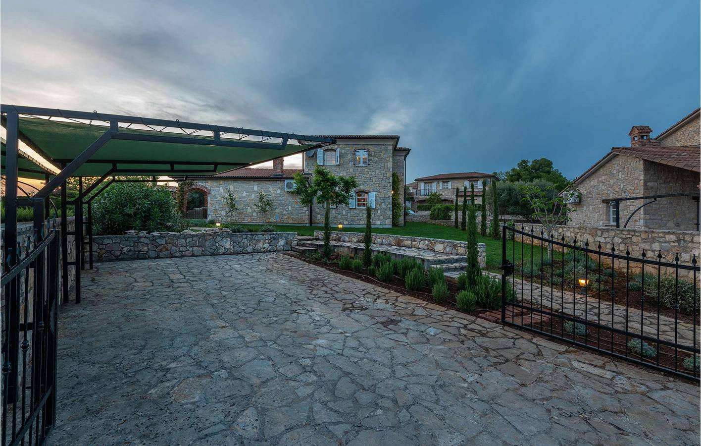 Ferienhaus für 9 Personen mit Terrasse in Općina Višnjan, Zentralistrien