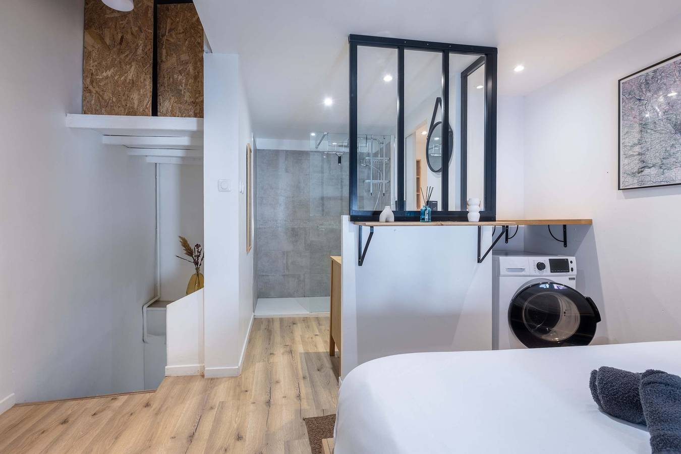 Joli duplex tres recent, au coeur de la ville in Sérignan, Côte d'Améthyste