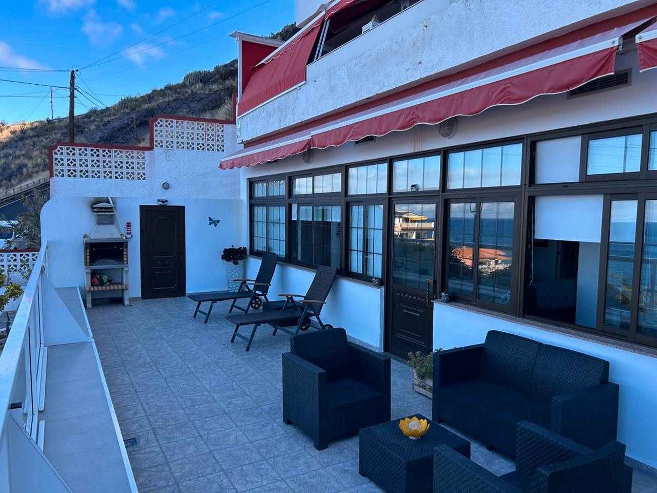 Ferienhaus 'Crisol' mit Meerblick, privater Terrasse und Wlan in Mesa del Mar, Tacoronte