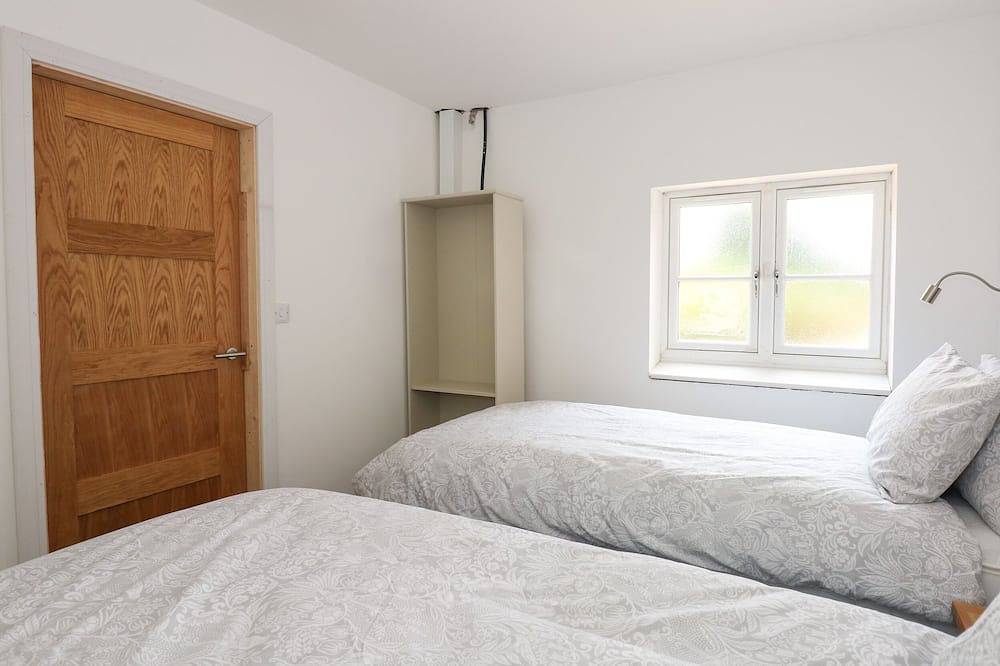 Crab Cottage - Wells Next The Sea, pet friendly in Wells-Next-The-Sea in Wells-next-the-Sea, Norfolk Coast