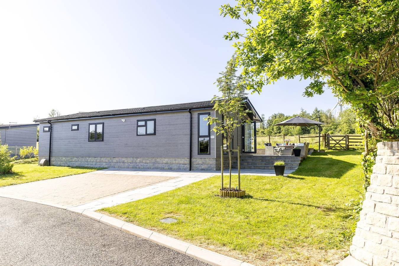Bramble Lodge, 12 Roadford Lake Lodges in Broadwoodwidger, Devon