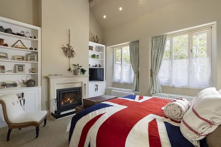 Retraite de vacances joliment présentée avec poêle à bois - The Digs in Gloucestershire
