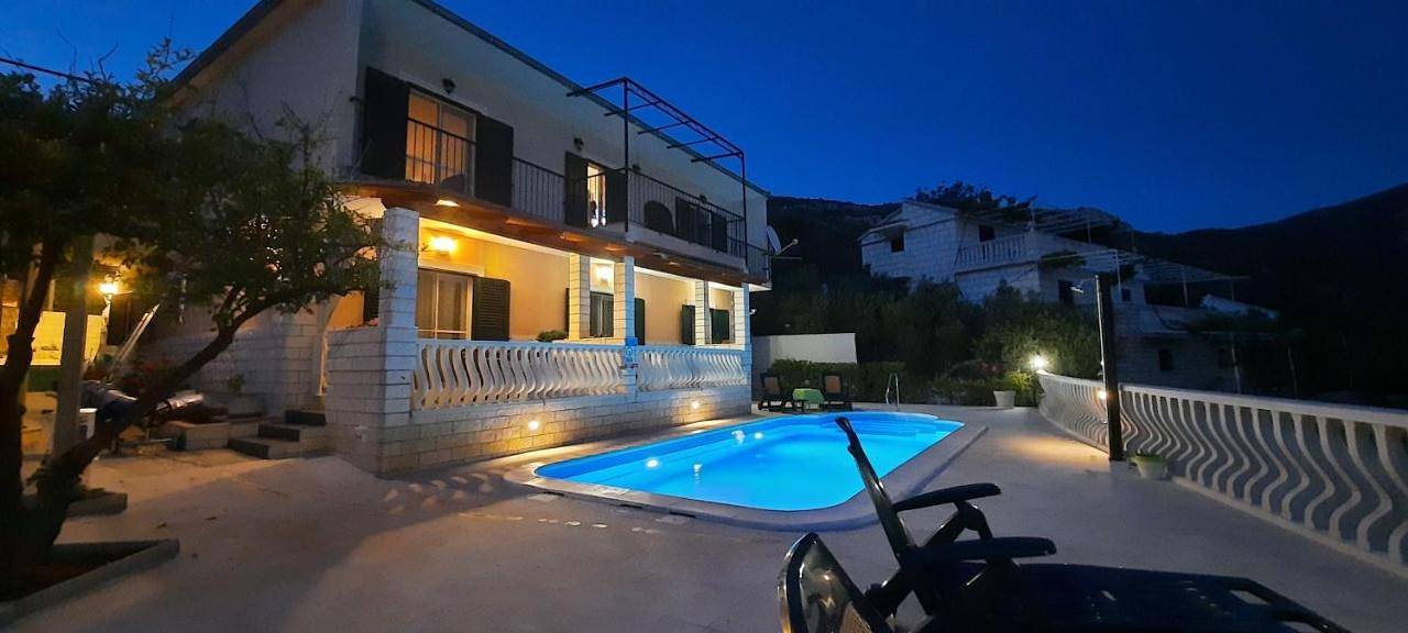 Ganze Wohnung, Two-Bedroom Apartment in Komiza, Split-Dalmatien