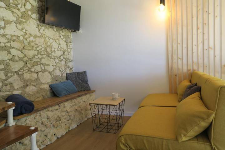 Gîte pour 4 personnes, avec balcon et jardin ainsi que vue et piscine à Puymaurin - 4