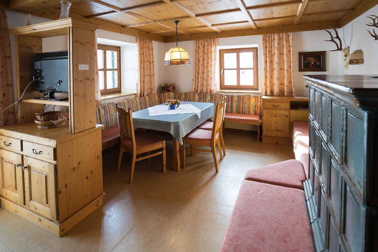 Jadghaus" hut with sauna in Leogang, Saalbach-Hinterglemm