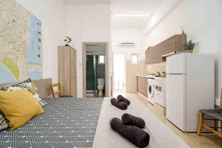 Ferienwohnung für 2 Personen, mit Garten und Terrasse in Larnaka