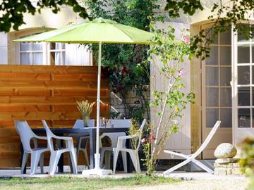 Apartment for 8 People in Saint-Vincent-de-Cosse, Périgord Noir, Photo 1