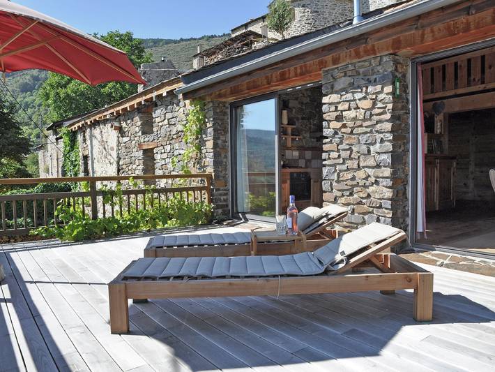 Location de vacances pour 6 personnes, avec Balcon/Terrasse et Terrasse à Ayguatébia-Talau