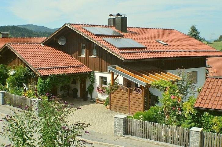 Ferienwohnung für 5 Personen, mit Garten und Terrasse in Gotteszell