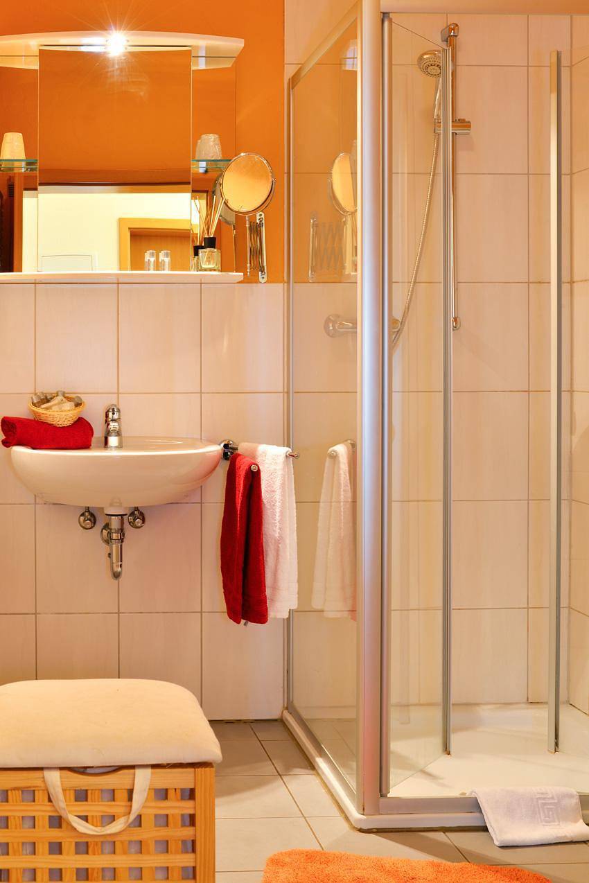 Geheel vakantieappartement, Appartement, douche, Wc, 2 slaapkamers in Buch, Hunsrück