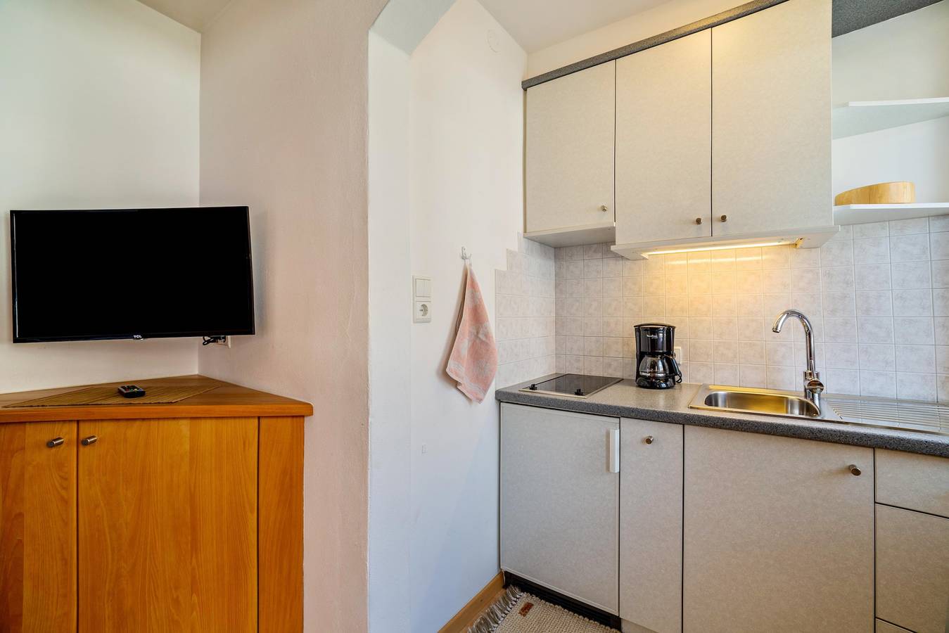 Ganze Wohnung, Ferienwohnung ' Haus Pöder' mit Bergblick, Gemeinschaftsgarten und Wlan in Naturns, Ortleralpen
