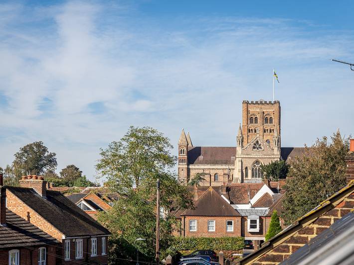 Pass the Keys | Stunning 3 Bedroom Townhouse in Central St Albans in Hertfordshire