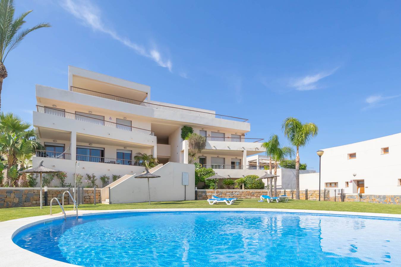 Appartement entier, Marbella mountain with sea view and pool in Samara Resort, Marbella