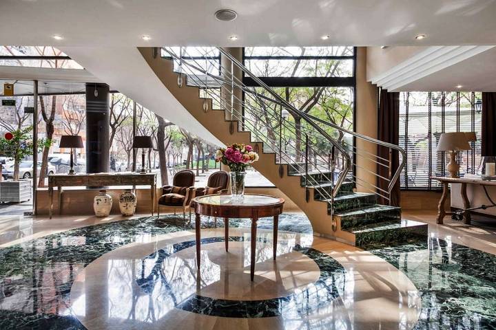 Hôtel pour 10 personnes, avec terrasse