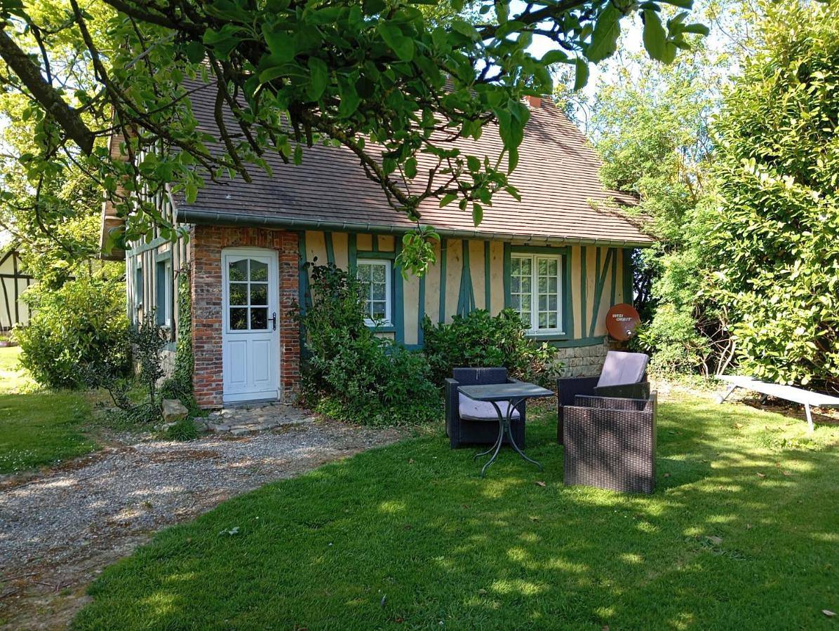 Double Room with Garden View in Sassetot-le-Mauconduit, Région du Havre