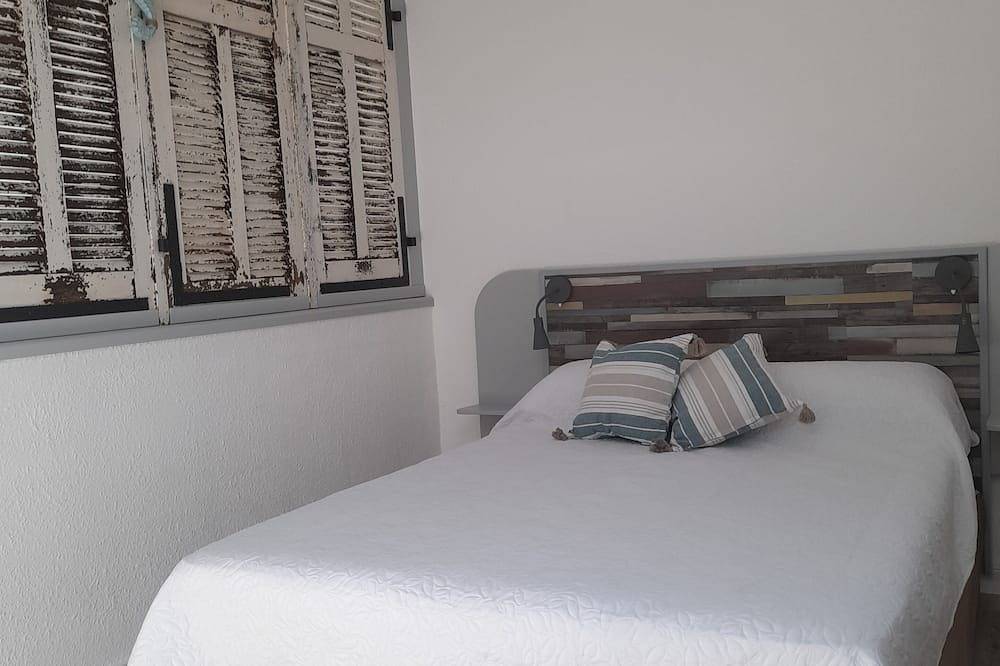 Appartement entier, Appartement entre mer et montagne -Accès direct plage + piscine in Cervione, Arrondissement de Corte