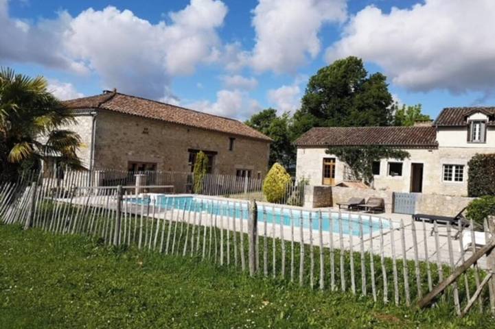 Location de vacances pour 6 personnes, avec jardin à Sigoulès
