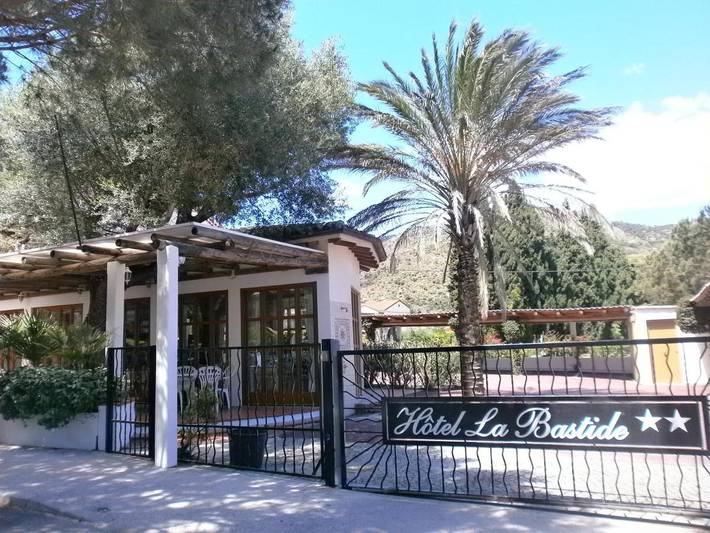 Hôtel pour 3 personnes, avec jardin dans Plage Saint-Clair - 2