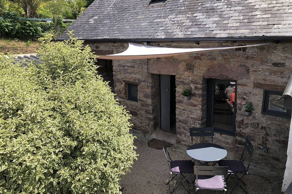 Charming little house 800m from the seaside  in Paimpol, Côte de Goëlo