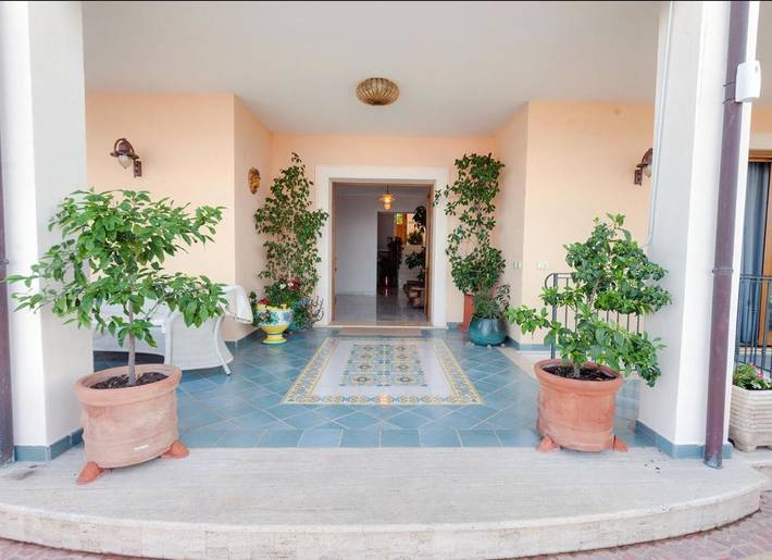 Location de vacances pour 2 personnes, avec jardin ainsi que piscine et vue à Scalea - 3