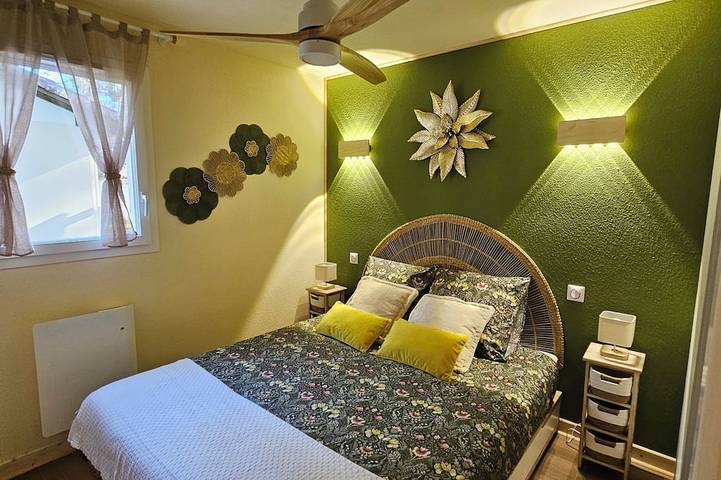 Gîte pour 4 personnes, avec piscine dans Lac de Clarens - 2