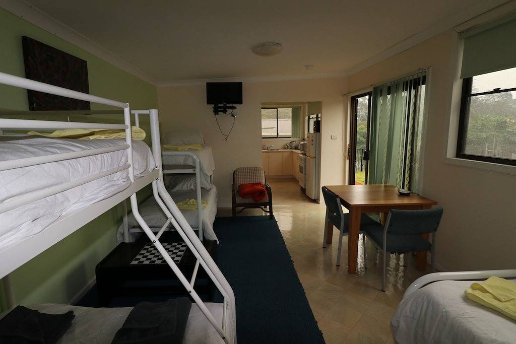 Silver Waters -Large Family Home to Retreat, Unwind and Relax - Close to Beaches in Currarong, Jervis Bay