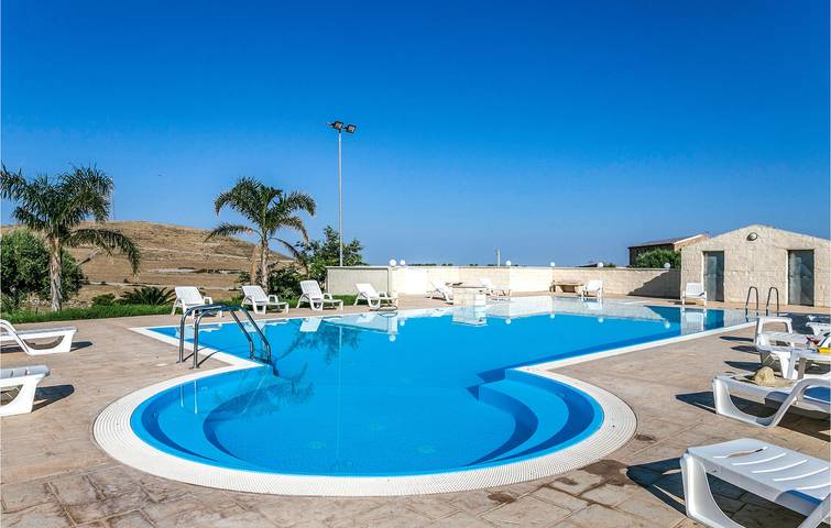 230 sqft Apt. avec AC, Parking, Piscine & WiFi in Ragusa, Province de Ragusa