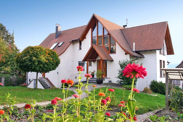 Ferienwohnung für 4 Personen, mit Balkon und Garten sowie Seeblick in Sipplingen