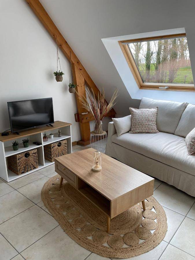 Gîte pour 7 personnes, avec jardin, animaux acceptés à Airel