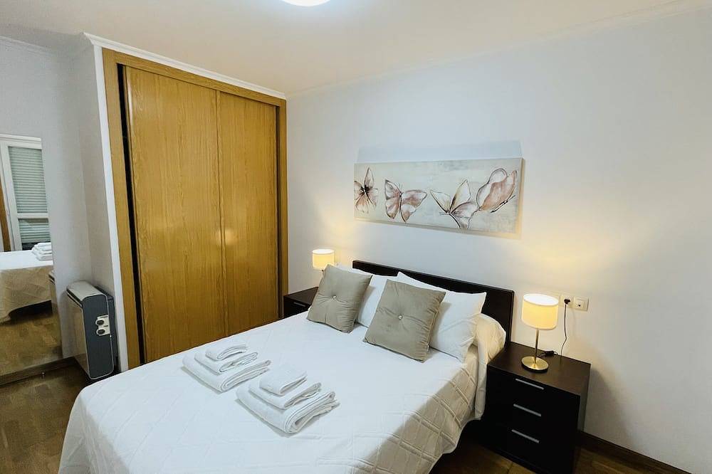 Entire apartment, Land- Central Apartment in Viveiro, Galician Coast