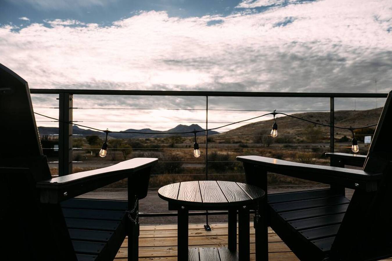 New  Cowgirl Shipping Container Home in Condado de Brewster