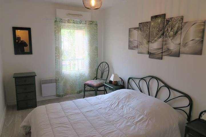 Apartamento entero, Trois Pièces , Terrasse, 15' à Pied de la mer in Saint-Cyr-sur-Mer, Costa mediterránea (Francia)