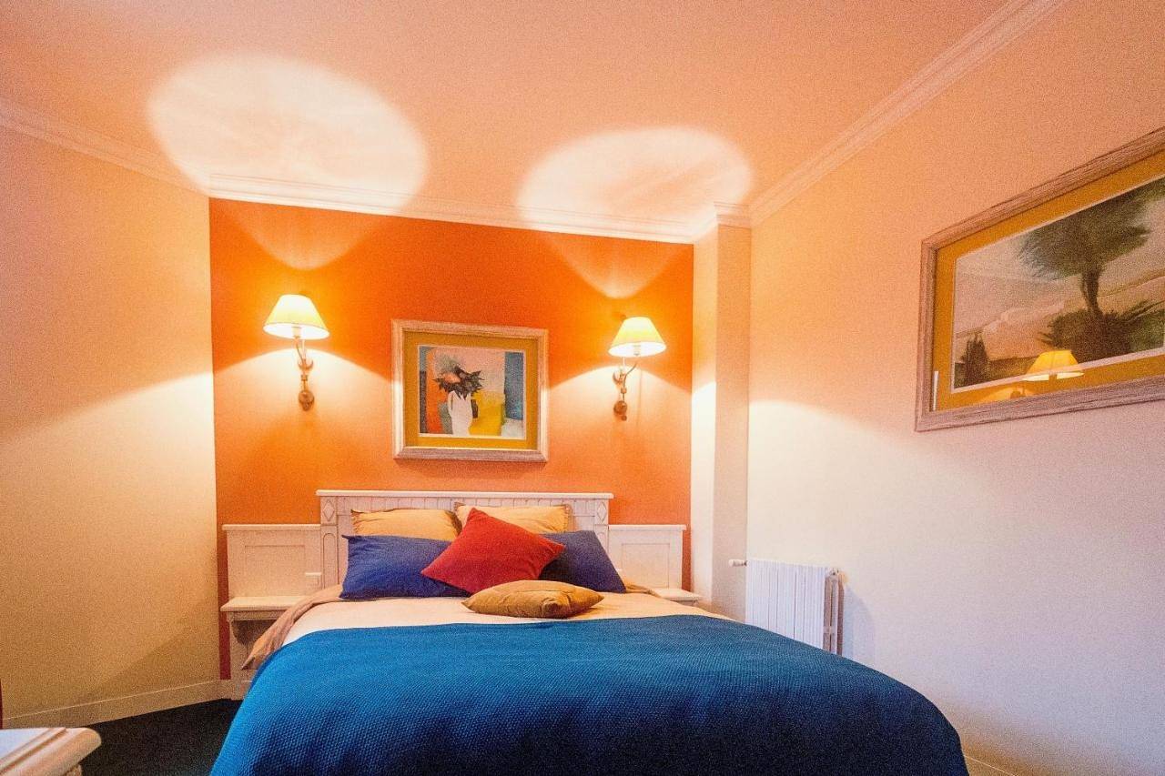 King Suite with Spa Bath in Barbizon, Parc naturel régional du Gâtinais français