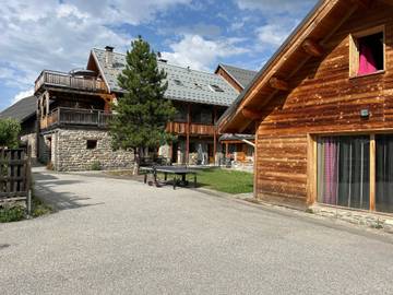Appartement De Vacances pour 10 Personnes dans Albiez-Montrond, Région de Saint-Jean-de-Maurienne, Photo 2