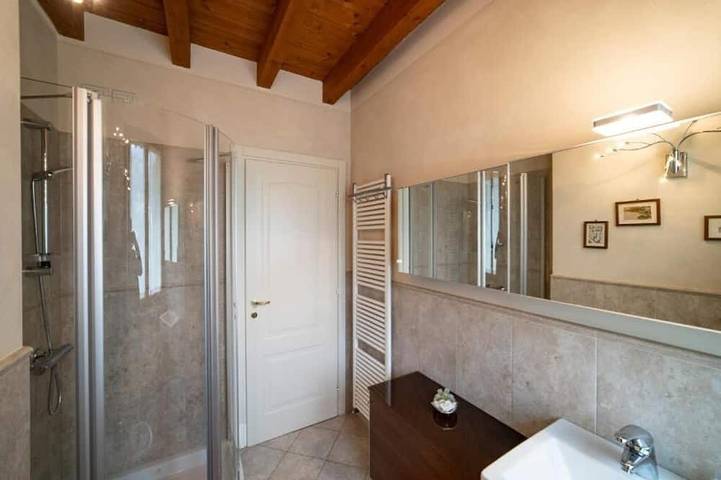 Appartamento intero, Romantic Lake View House in Sulzano, Catena Bresciana Occidentale